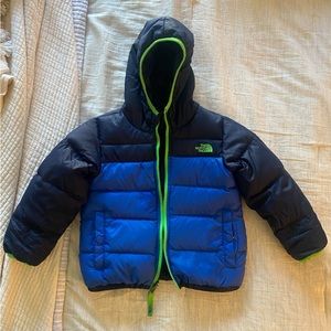 Kids The North Face reversible 550 down jacket 4T